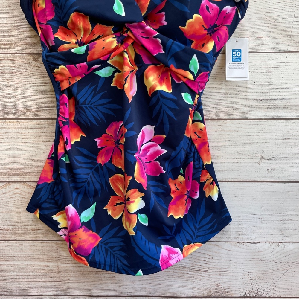 NEW WITH TAGS LANDS END FLORAL TWIST FRONT‎ TANKINI TOP - Picture 4 of 9